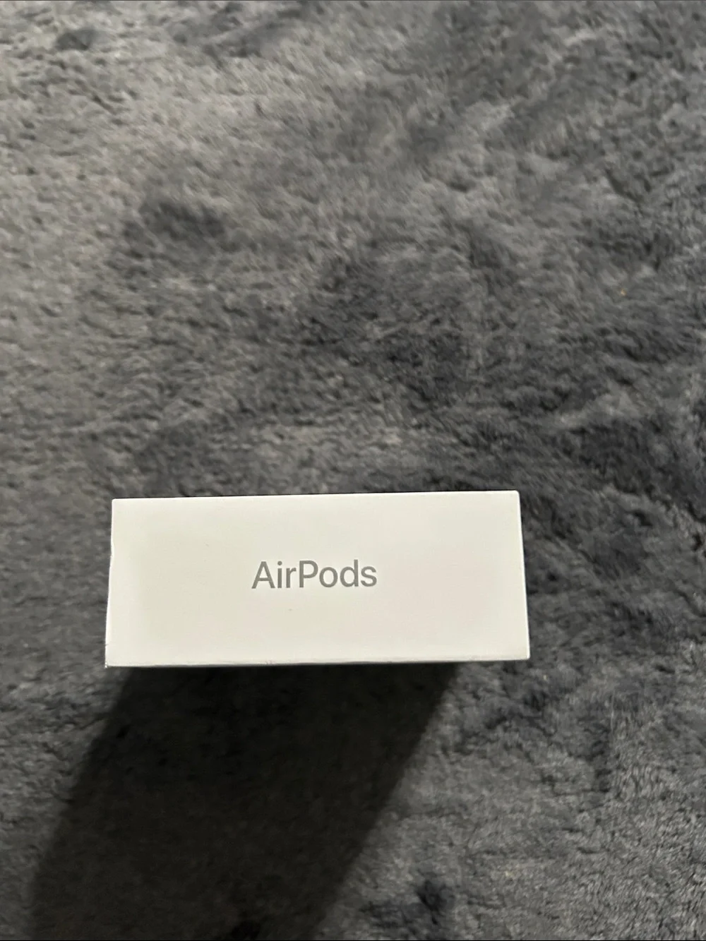 Apple White Wireless Earbuds with Charging Case